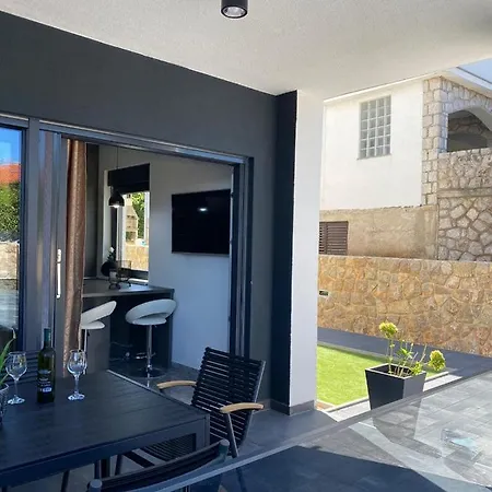 Golden Sunset Apartman