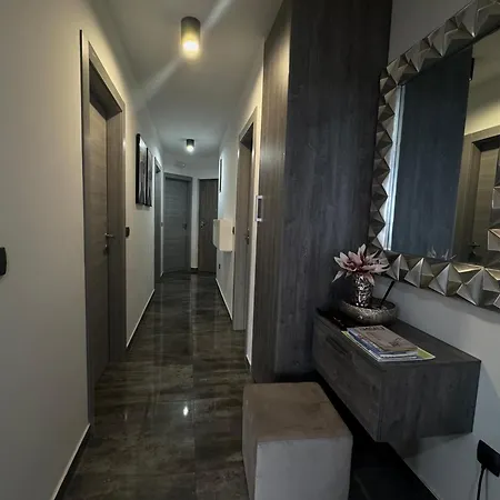 Golden Sunset Apartman *