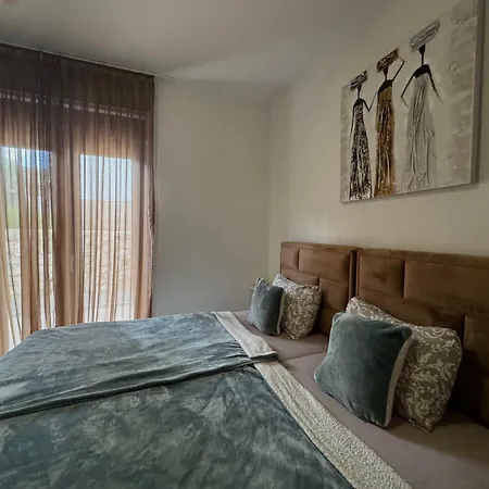 Golden Sunset Njivice