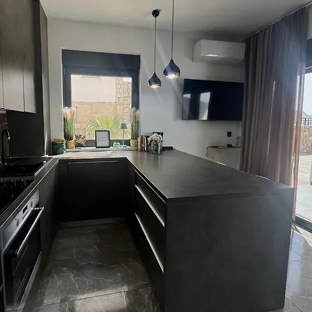 Golden Sunset Apartman