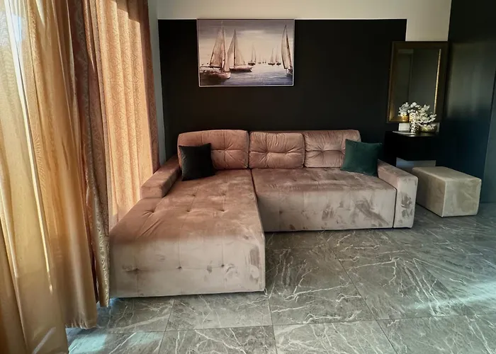 Golden Sunset Appartement *