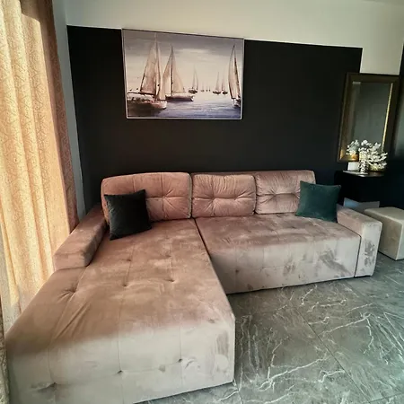 Apartament Golden Sunset