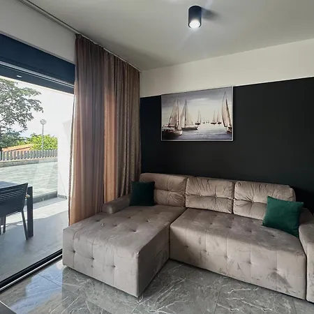 Apartament Golden Sunset *