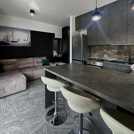 Апартаменты Golden Sunset *