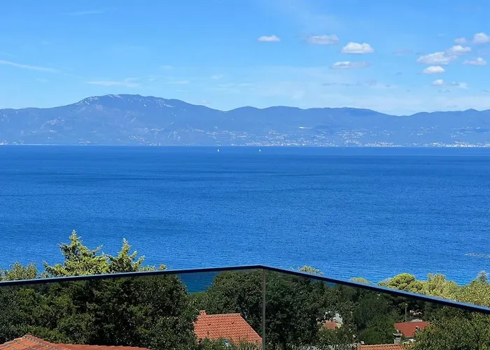 Apartment Golden Sunset Njivice