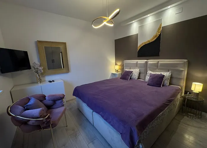 Golden Sunset Njivice