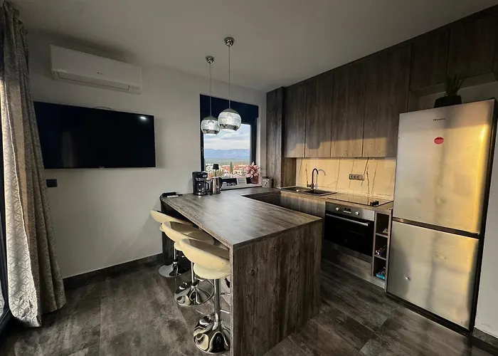 Golden Sunset Njivice